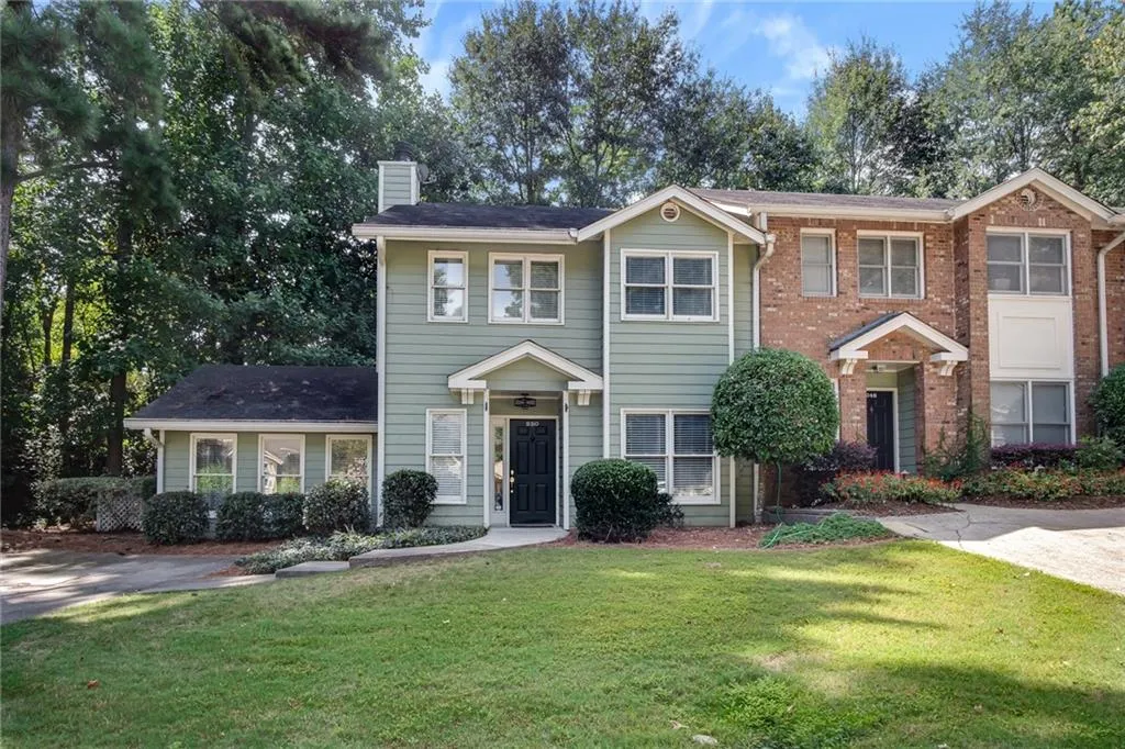 250 Peachtree Hollow Court, Sandy Springs, Georgia 30328, 2 Bedrooms Bedrooms, ,2 BathroomsBathrooms,Residential,Sold,250 Peachtree Hollow Court,6780313