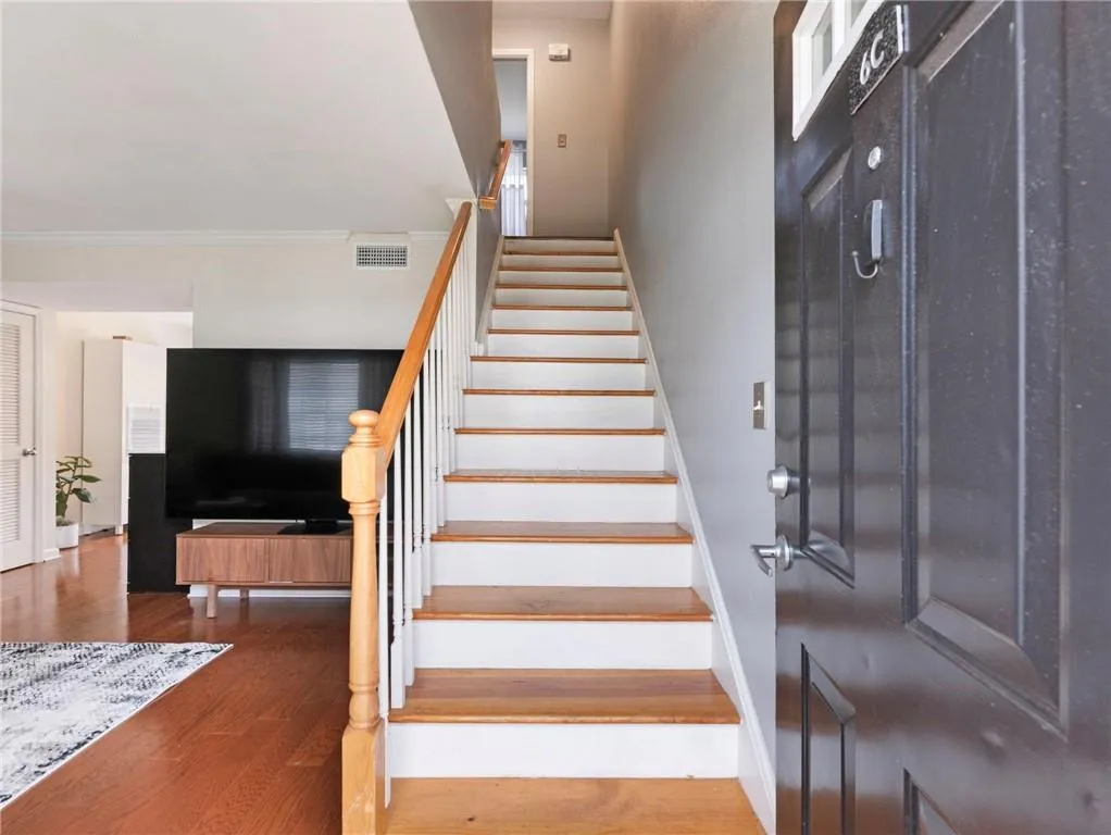 6940 Roswell Road Unit C6, Atlanta, Georgia 30328, 2 Bedrooms Bedrooms, ,1 BathroomBathrooms,Residential,For Sale,6940 Roswell Road Unit C6,7715542