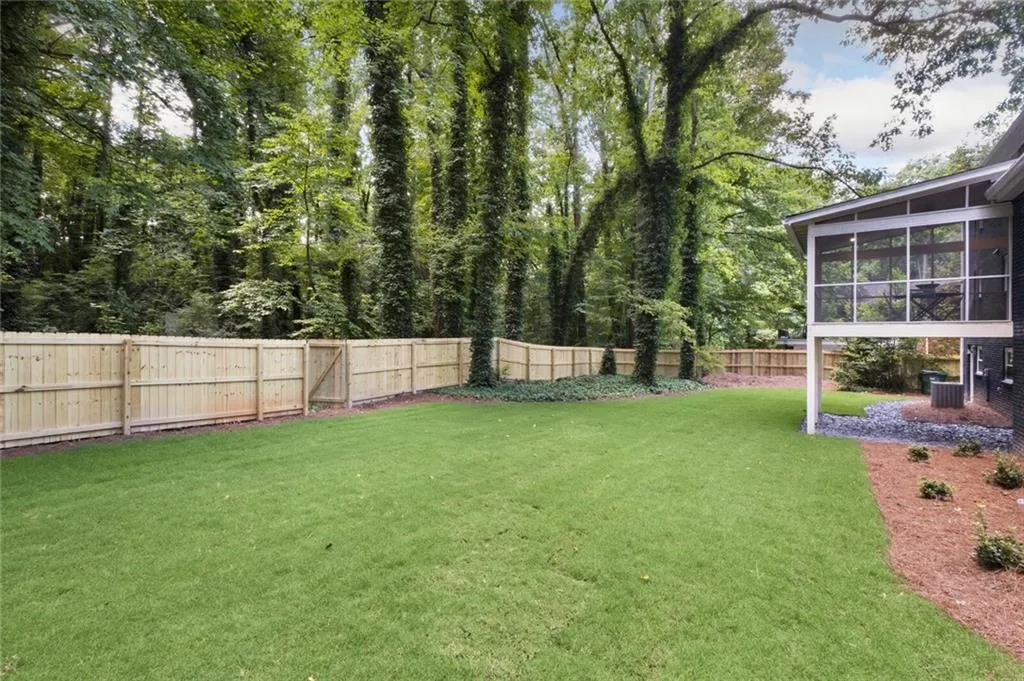 625 Glenforest Road, Sandy Springs, Georgia 30328, 4 Bedrooms Bedrooms, ,3 BathroomsBathrooms,Residential,Sold,625 Glenforest Road,7085078