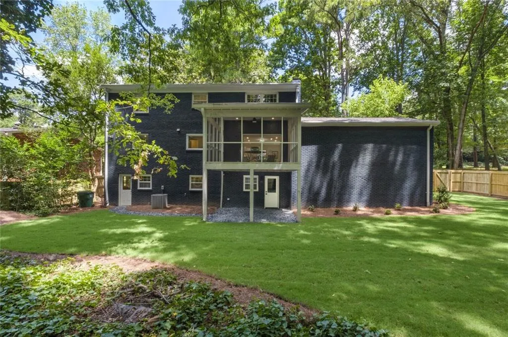 625 Glenforest Road, Sandy Springs, Georgia 30328, 4 Bedrooms Bedrooms, ,3 BathroomsBathrooms,Residential,Sold,625 Glenforest Road,7085078