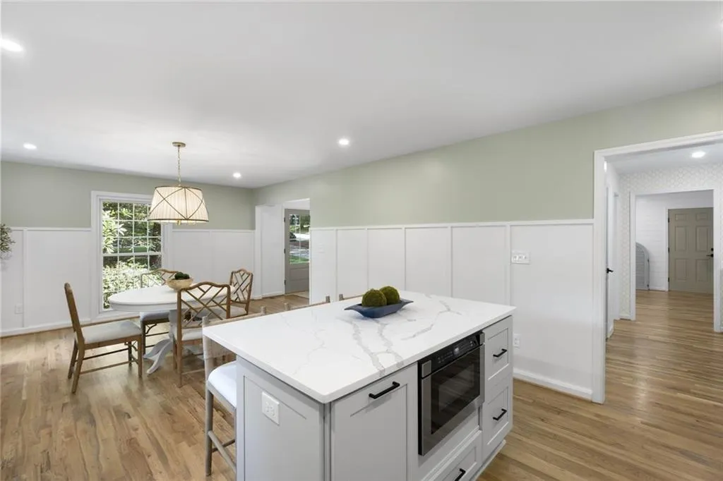 625 Glenforest Road, Sandy Springs, Georgia 30328, 4 Bedrooms Bedrooms, ,3 BathroomsBathrooms,Residential,Sold,625 Glenforest Road,7085078