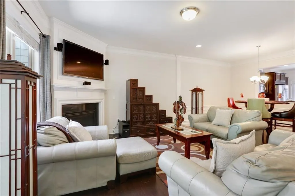 547 Sarabrook Place, Atlanta, Georgia 30342, 4 Bedrooms Bedrooms, ,3 BathroomsBathrooms,Residential,Sold,547 Sarabrook Place,6746714