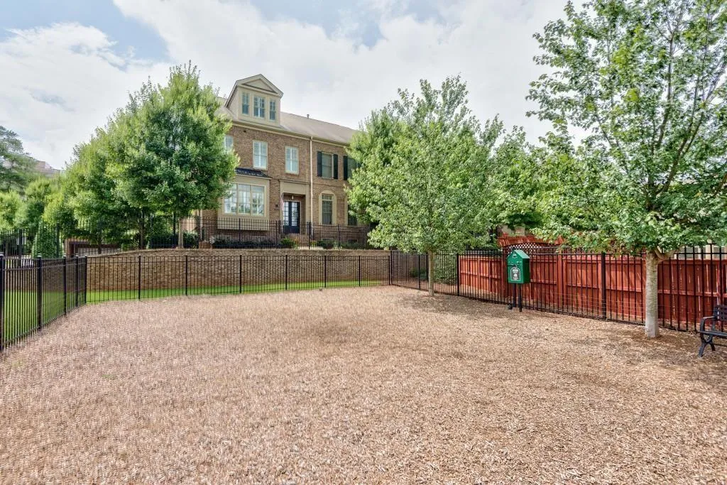 547 Sarabrook Place, Atlanta, Georgia 30342, 4 Bedrooms Bedrooms, ,3 BathroomsBathrooms,Residential,Sold,547 Sarabrook Place,6746714