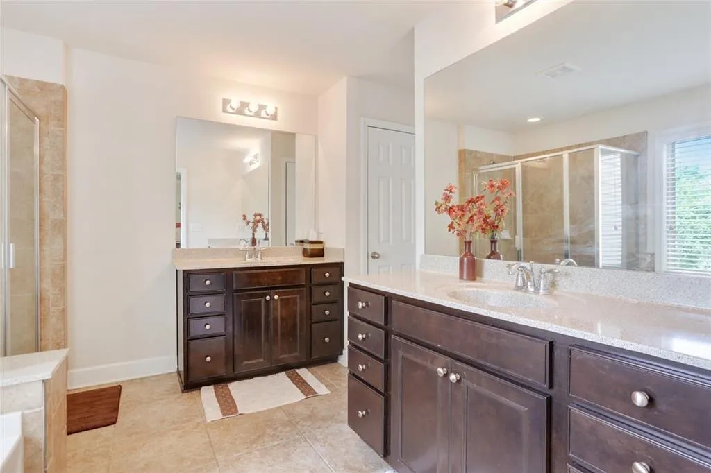 547 Sarabrook Place, Atlanta, Georgia 30342, 4 Bedrooms Bedrooms, ,3 BathroomsBathrooms,Residential,Sold,547 Sarabrook Place,6746714