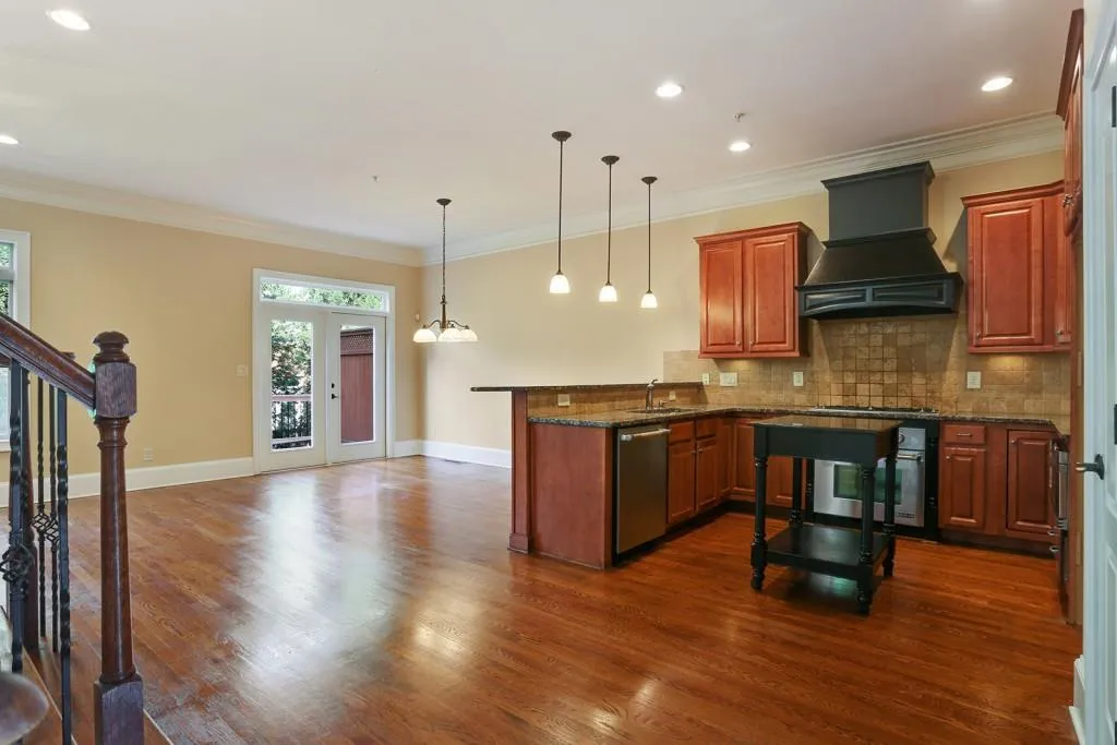 918 Boudreau Court, Sandy Springs, Georgia 30328, 4 Bedrooms Bedrooms, ,3 BathroomsBathrooms,Residential,Sold,918 Boudreau Court,5744618