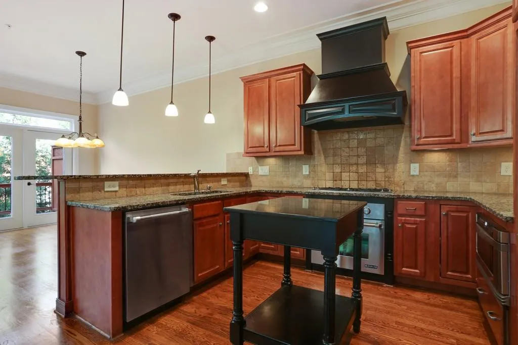 918 Boudreau Court, Sandy Springs, Georgia 30328, 4 Bedrooms Bedrooms, ,3 BathroomsBathrooms,Residential,Sold,918 Boudreau Court,5744618