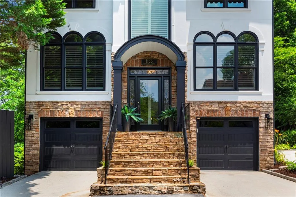 1165 Chantilly Ridge Ne, Atlanta, Georgia 30324, 4 Bedrooms Bedrooms, ,3 BathroomsBathrooms,Residential,Sold,1165 Chantilly Ridge Ne,7610852