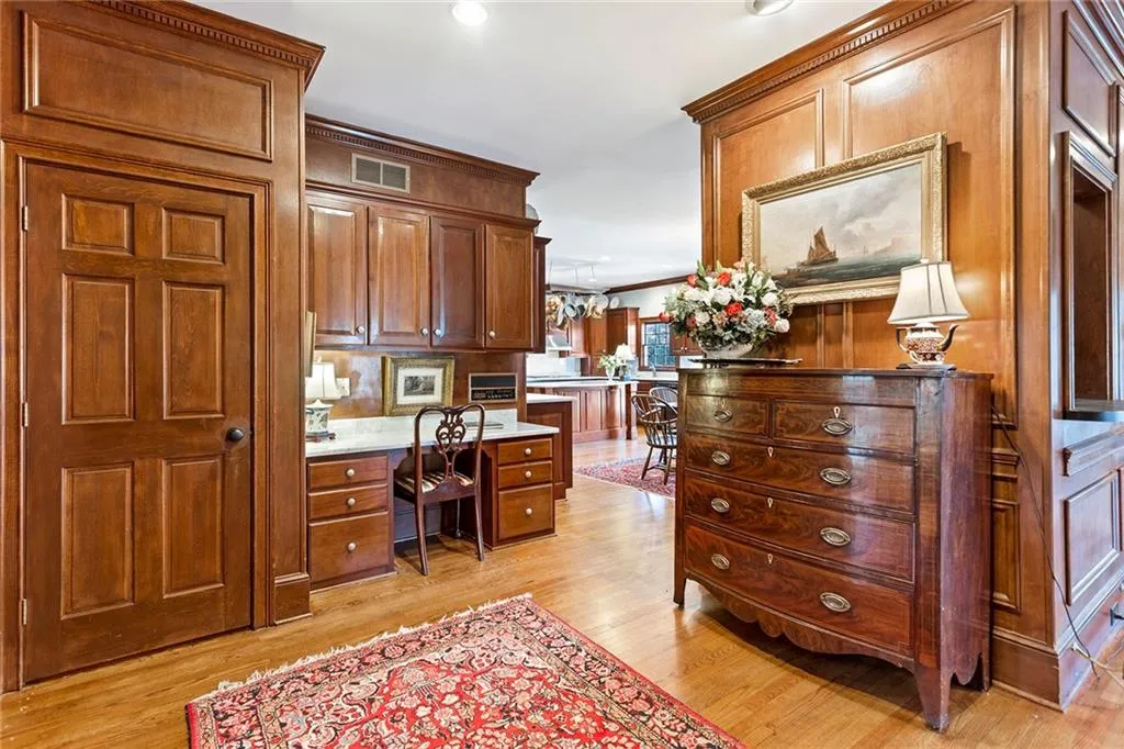 5000 Rebel Trail, Atlanta, Georgia 30327, 5 Bedrooms Bedrooms, ,5 BathroomsBathrooms,Residential,Sold,5000 Rebel Trail,6997617