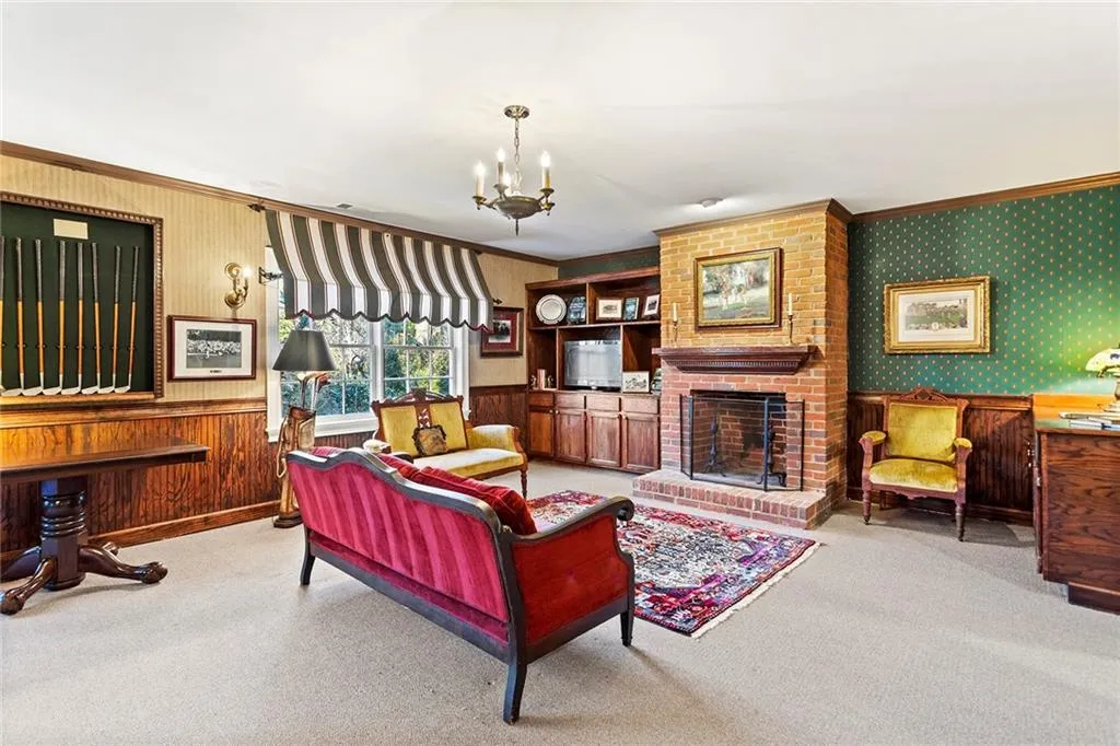 5000 Rebel Trail, Atlanta, Georgia 30327, 5 Bedrooms Bedrooms, ,5 BathroomsBathrooms,Residential,Sold,5000 Rebel Trail,6997617