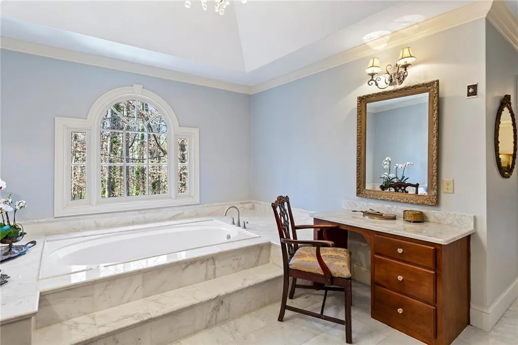 5000 Rebel Trail, Atlanta, Georgia 30327, 5 Bedrooms Bedrooms, ,5 BathroomsBathrooms,Residential,Sold,5000 Rebel Trail,6997617