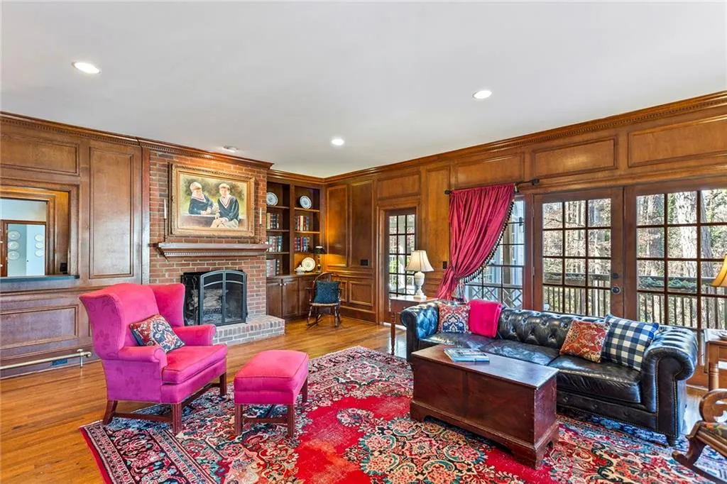 5000 Rebel Trail, Atlanta, Georgia 30327, 5 Bedrooms Bedrooms, ,5 BathroomsBathrooms,Residential,Sold,5000 Rebel Trail,6997617