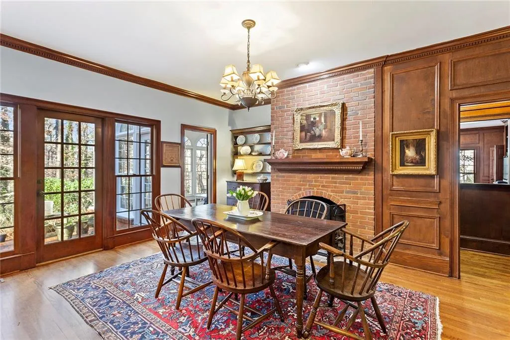 5000 Rebel Trail, Atlanta, Georgia 30327, 5 Bedrooms Bedrooms, ,5 BathroomsBathrooms,Residential,Sold,5000 Rebel Trail,6997617