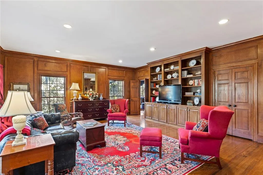 5000 Rebel Trail, Atlanta, Georgia 30327, 5 Bedrooms Bedrooms, ,5 BathroomsBathrooms,Residential,Sold,5000 Rebel Trail,6997617