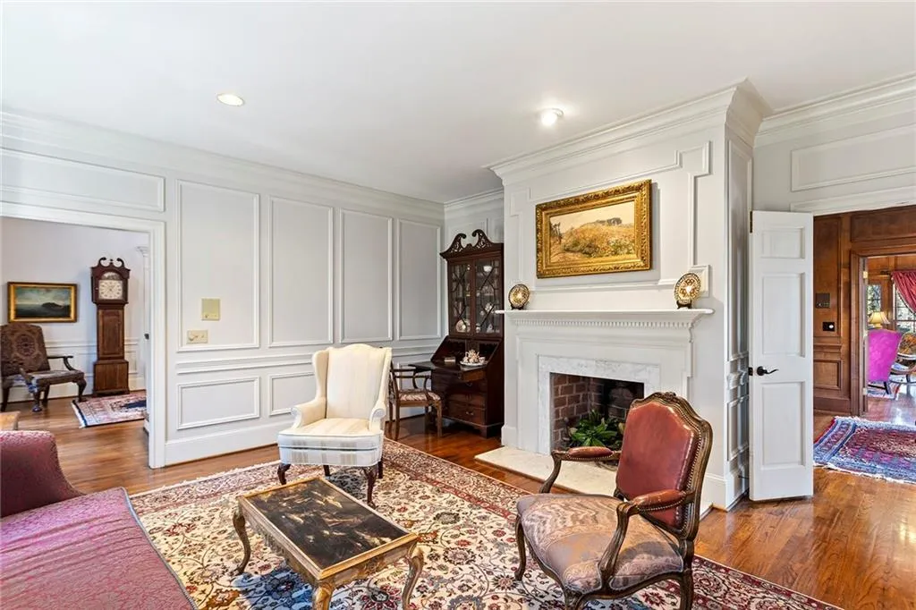 5000 Rebel Trail, Atlanta, Georgia 30327, 5 Bedrooms Bedrooms, ,5 BathroomsBathrooms,Residential,Sold,5000 Rebel Trail,6997617