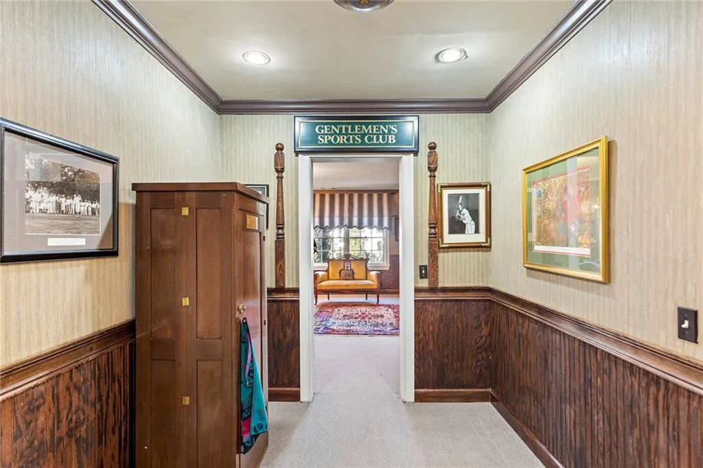 5000 Rebel Trail, Atlanta, Georgia 30327, 5 Bedrooms Bedrooms, ,5 BathroomsBathrooms,Residential,Sold,5000 Rebel Trail,6997617