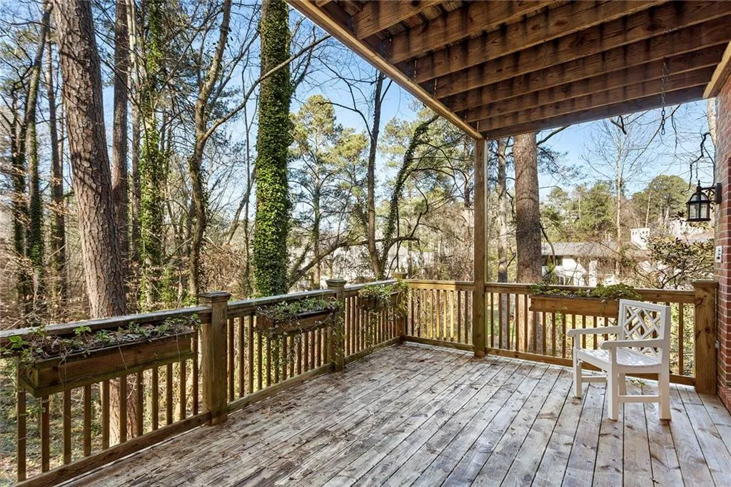 5000 Rebel Trail, Atlanta, Georgia 30327, 5 Bedrooms Bedrooms, ,5 BathroomsBathrooms,Residential,Sold,5000 Rebel Trail,6997617