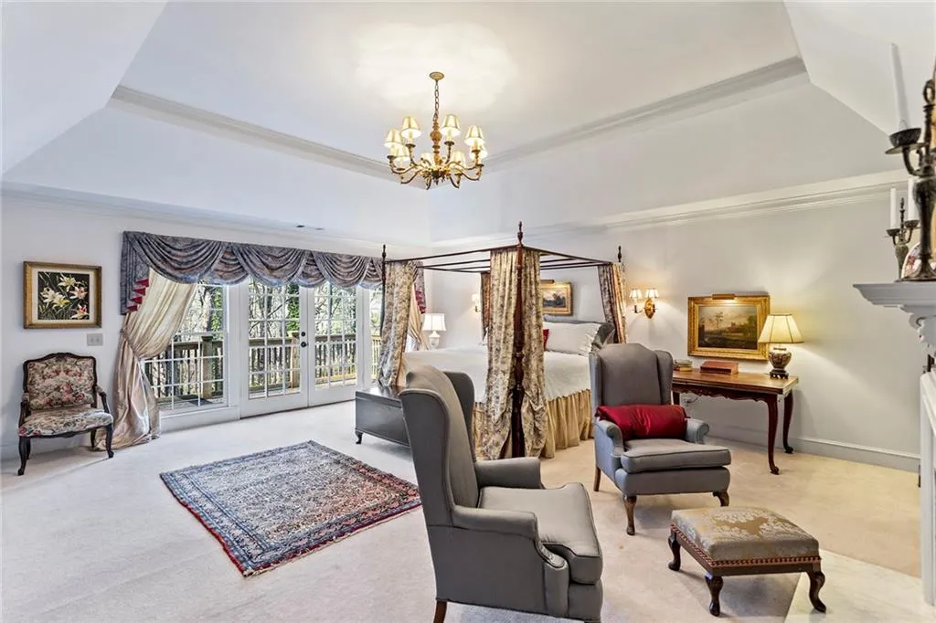 5000 Rebel Trail, Atlanta, Georgia 30327, 5 Bedrooms Bedrooms, ,5 BathroomsBathrooms,Residential,Sold,5000 Rebel Trail,6997617