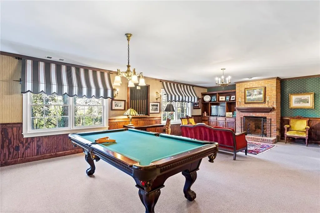 5000 Rebel Trail, Atlanta, Georgia 30327, 5 Bedrooms Bedrooms, ,5 BathroomsBathrooms,Residential,Sold,5000 Rebel Trail,6997617