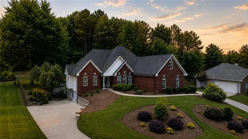 6015 Cedar Lake Trail, Loganville, Georgia 30656