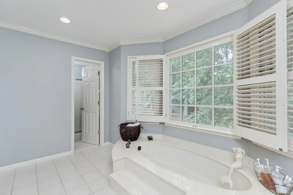 350 Wynland Trace, Sandy Springs, Georgia 30350, 5 Bedrooms Bedrooms, ,4 BathroomsBathrooms,Residential,Sold,350 Wynland Trace,6915551