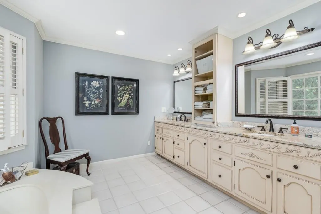 350 Wynland Trace, Sandy Springs, Georgia 30350, 5 Bedrooms Bedrooms, ,4 BathroomsBathrooms,Residential,Sold,350 Wynland Trace,6915551