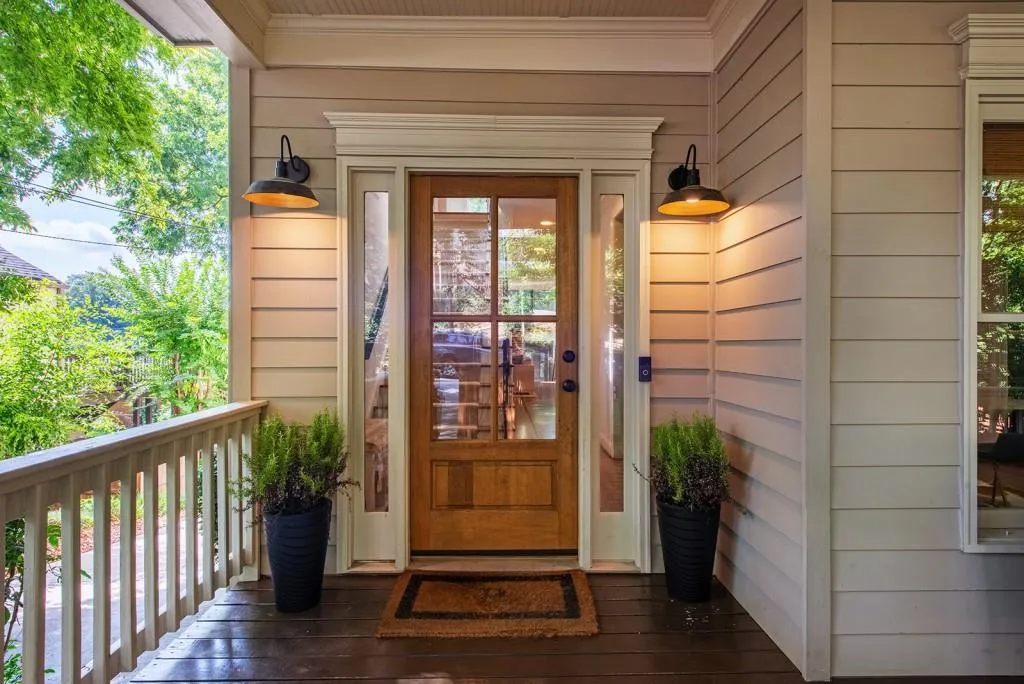 1064 Davis Circle Nw, Atlanta, Georgia 30318, 4 Bedrooms Bedrooms, 0 ,3 BathroomsBathrooms,Residential,For Sale,1064 Davis Circle Nw,7749223