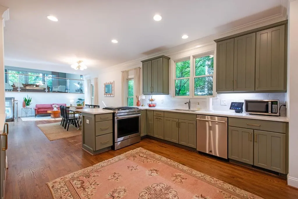 1064 Davis Circle Nw, Atlanta, Georgia 30318, 4 Bedrooms Bedrooms, 0 ,3 BathroomsBathrooms,Residential,For Sale,1064 Davis Circle Nw,7749223