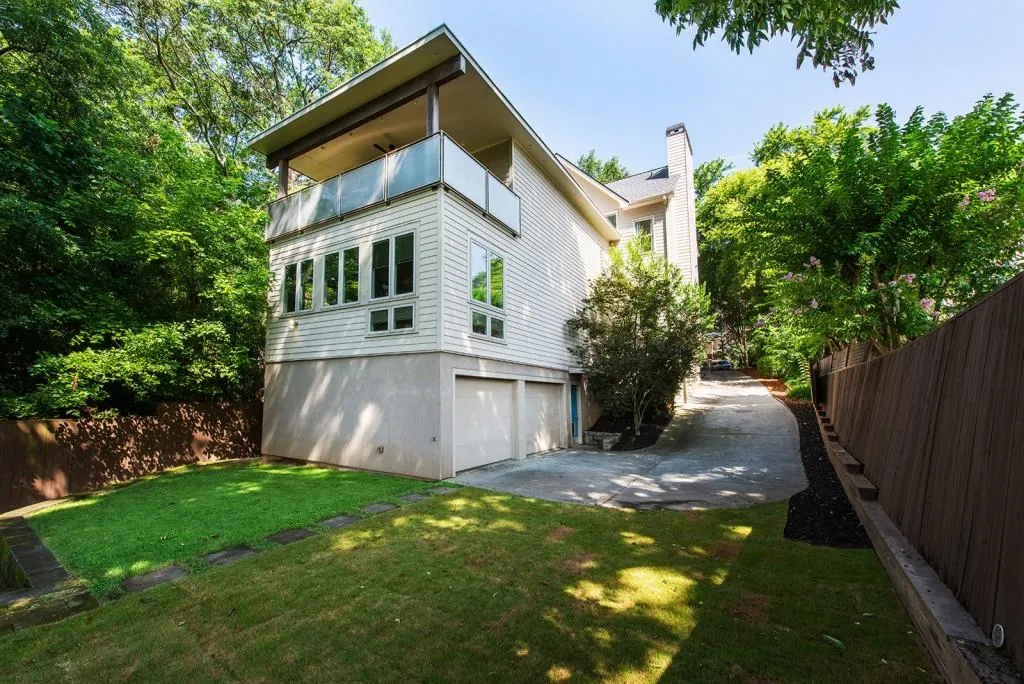 1064 Davis Circle Nw, Atlanta, Georgia 30318, 4 Bedrooms Bedrooms, 0 ,3 BathroomsBathrooms,Residential,For Sale,1064 Davis Circle Nw,7749223