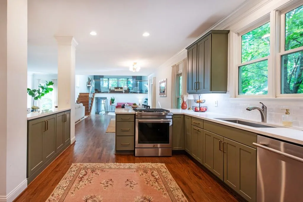 1064 Davis Circle Nw, Atlanta, Georgia 30318, 4 Bedrooms Bedrooms, 0 ,3 BathroomsBathrooms,Residential,For Sale,1064 Davis Circle Nw,7749223