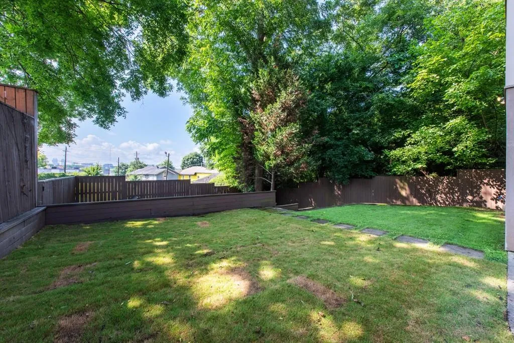 1064 Davis Circle Nw, Atlanta, Georgia 30318, 4 Bedrooms Bedrooms, 0 ,3 BathroomsBathrooms,Residential,For Sale,1064 Davis Circle Nw,7749223