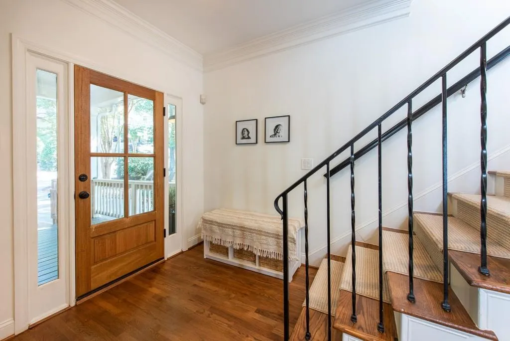 1064 Davis Circle Nw, Atlanta, Georgia 30318, 4 Bedrooms Bedrooms, 0 ,3 BathroomsBathrooms,Residential,For Sale,1064 Davis Circle Nw,7749223