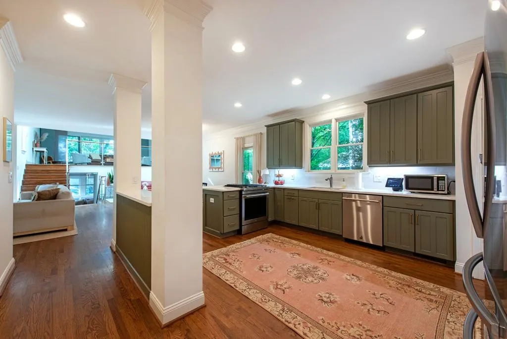1064 Davis Circle Nw, Atlanta, Georgia 30318, 4 Bedrooms Bedrooms, 0 ,3 BathroomsBathrooms,Residential,For Sale,1064 Davis Circle Nw,7749223