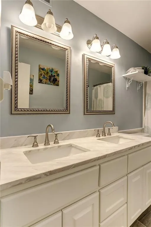 1208 Woodcliff Drive, Atlanta, Georgia 30350, 2 Bedrooms Bedrooms, ,2 BathroomsBathrooms,Residential,Sold,1208 Woodcliff Drive,6834568