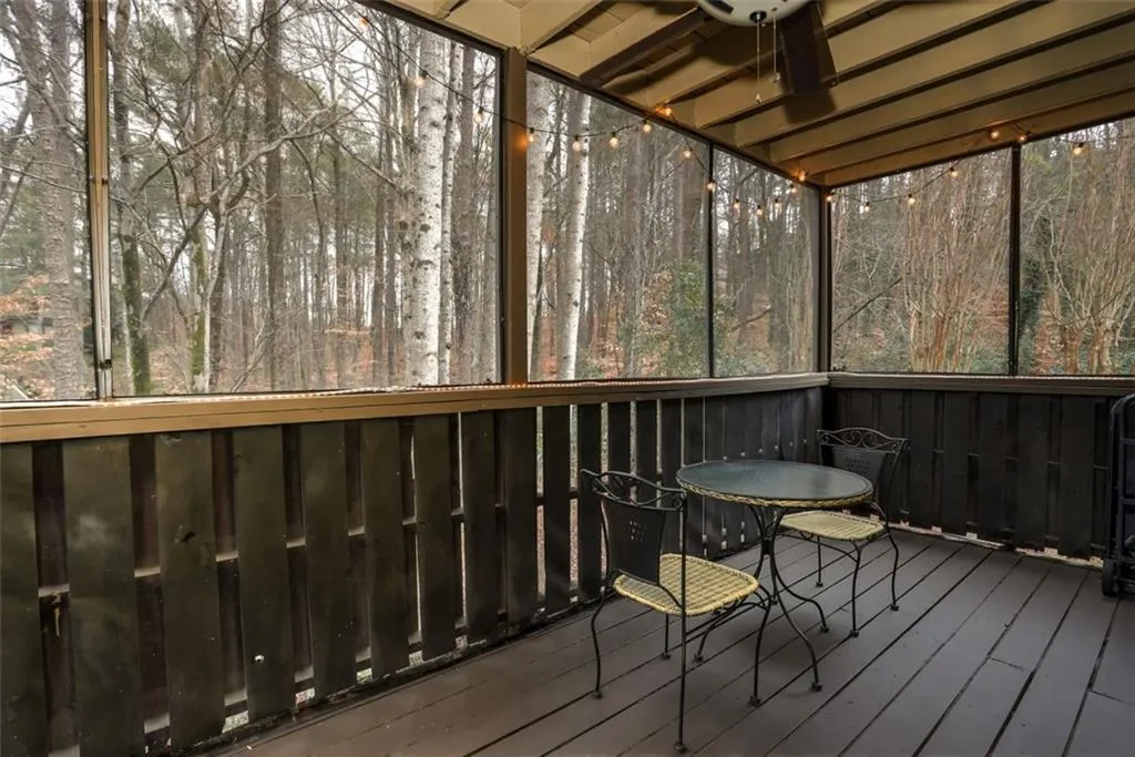 1208 Woodcliff Drive, Atlanta, Georgia 30350, 2 Bedrooms Bedrooms, ,2 BathroomsBathrooms,Residential,Sold,1208 Woodcliff Drive,6834568