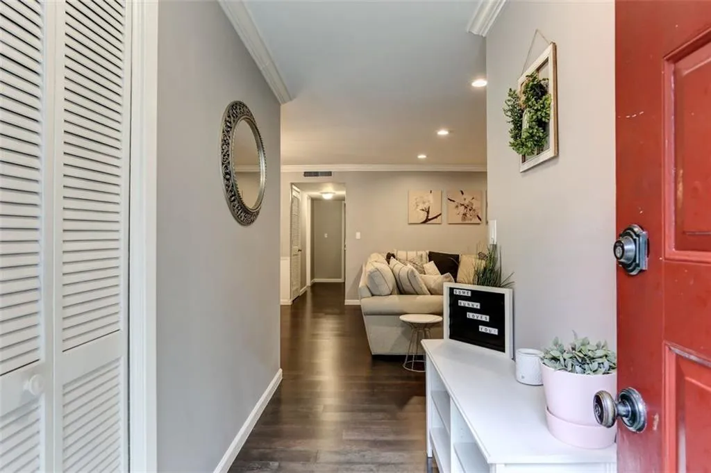 1208 Woodcliff Drive, Atlanta, Georgia 30350, 2 Bedrooms Bedrooms, ,2 BathroomsBathrooms,Residential,Sold,1208 Woodcliff Drive,6834568