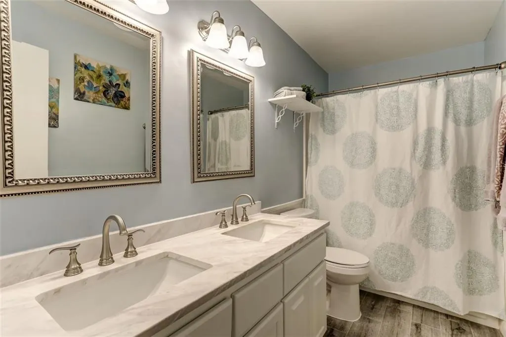 1208 Woodcliff Drive, Atlanta, Georgia 30350, 2 Bedrooms Bedrooms, ,2 BathroomsBathrooms,Residential,Sold,1208 Woodcliff Drive,6834568