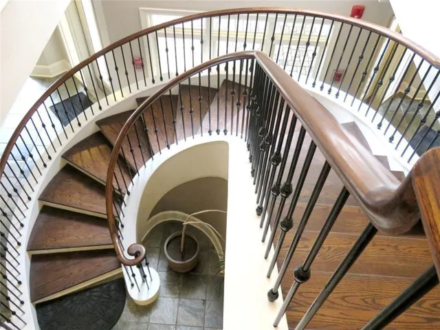 1170