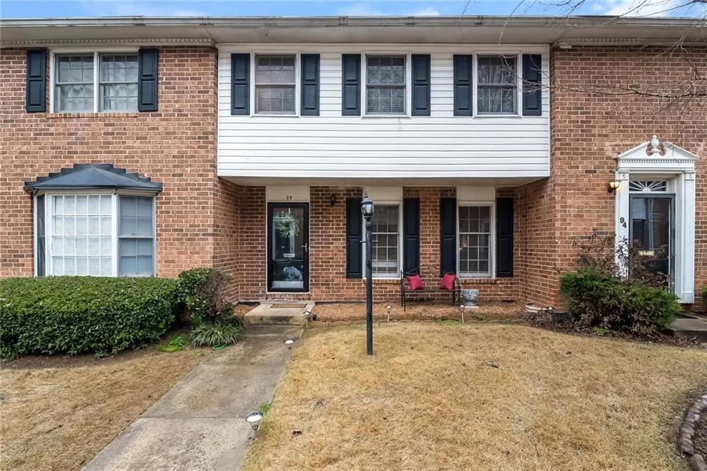 6520 Roswell Road Unit 93, Atlanta, Georgia 30328, 3 Bedrooms Bedrooms, ,2 BathroomsBathrooms,Residential,Sold,6520 Roswell Road Unit 93,6507566