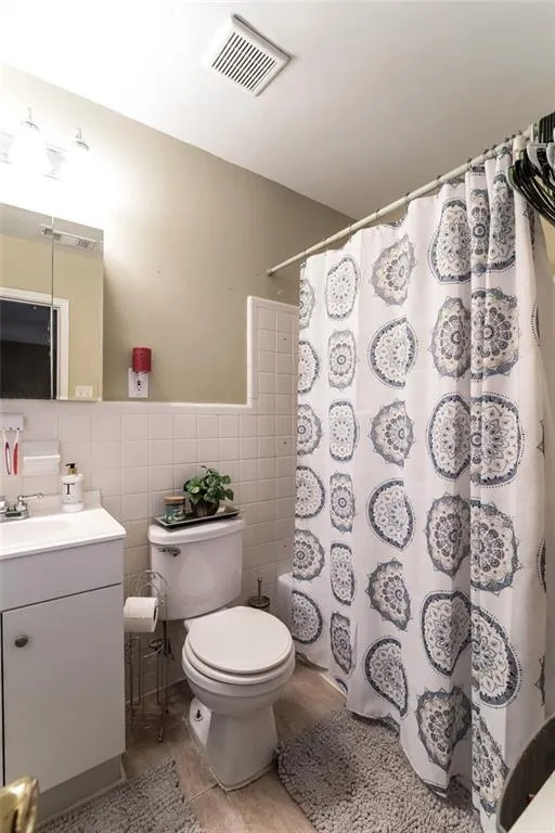 6520 Roswell Road Unit 93, Atlanta, Georgia 30328, 3 Bedrooms Bedrooms, ,2 BathroomsBathrooms,Residential,Sold,6520 Roswell Road Unit 93,6507566