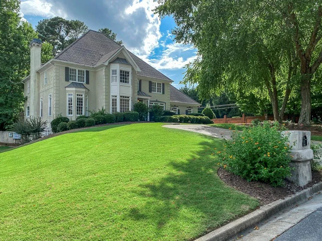 7700 Blandford Place, Sandy Springs, Georgia 30350, 6 Bedrooms Bedrooms, ,5 BathroomsBathrooms,Residential,Sold,7700 Blandford Place,6918954