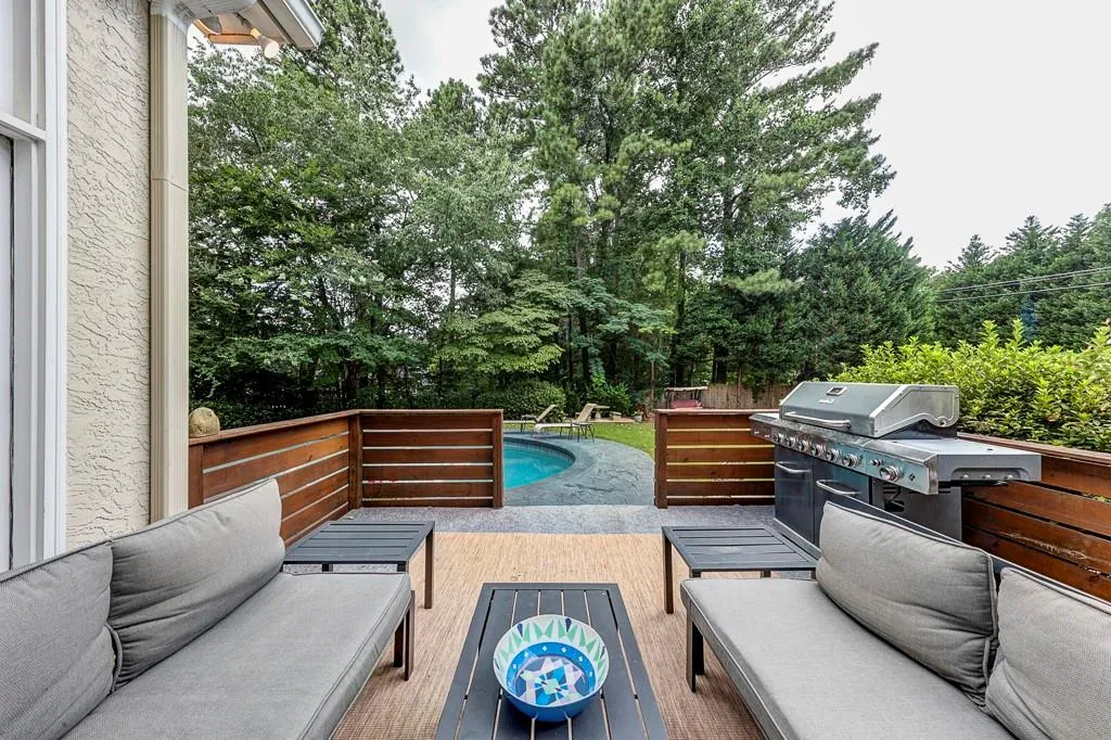 7700 Blandford Place, Sandy Springs, Georgia 30350, 6 Bedrooms Bedrooms, ,5 BathroomsBathrooms,Residential,Sold,7700 Blandford Place,6918954
