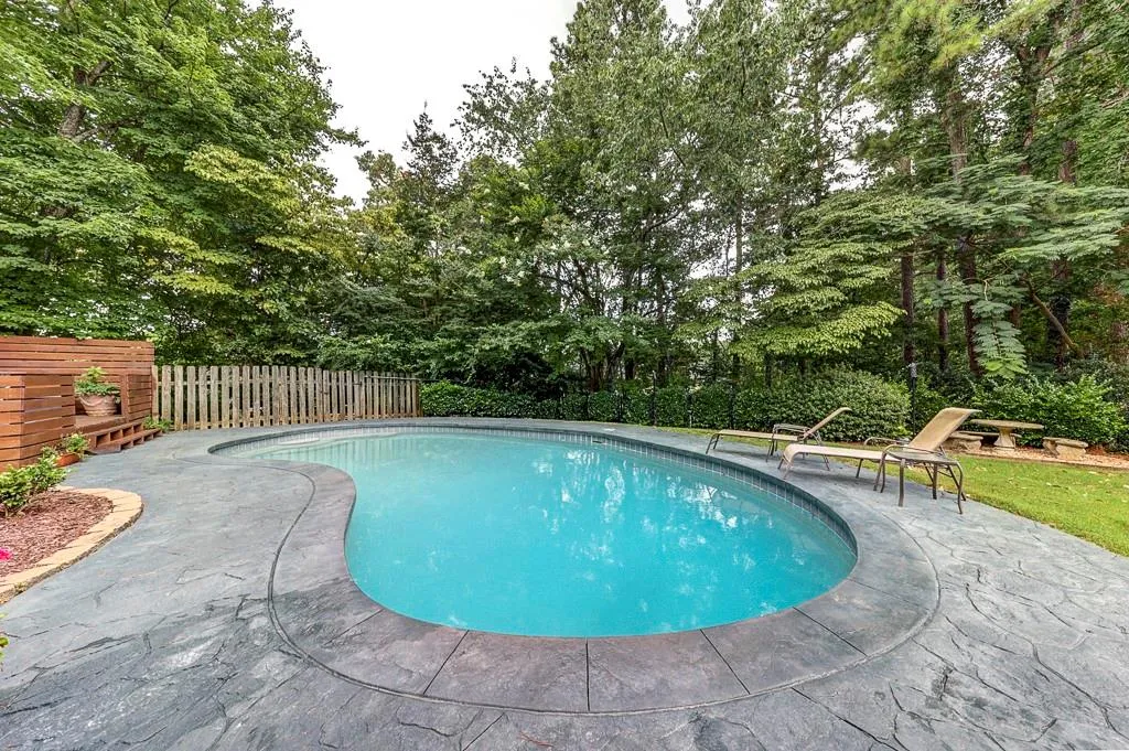 7700 Blandford Place, Sandy Springs, Georgia 30350, 6 Bedrooms Bedrooms, ,5 BathroomsBathrooms,Residential,Sold,7700 Blandford Place,6918954