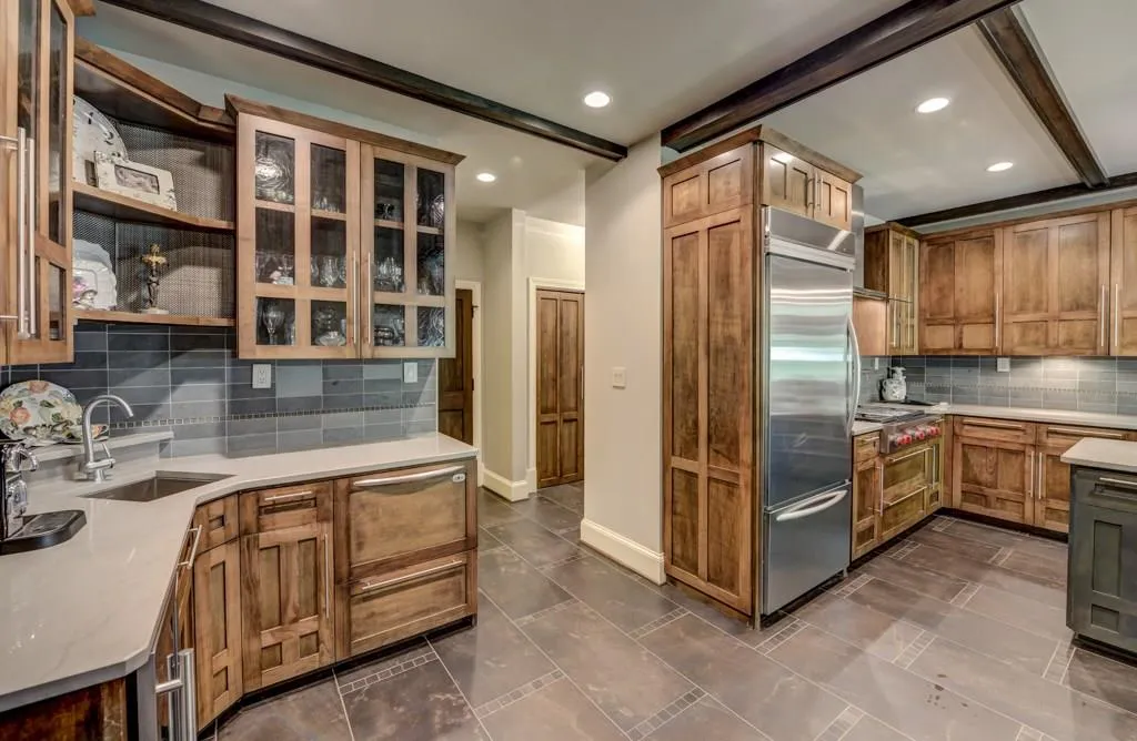190 Stewart Drive, Atlanta, Georgia 30342, 5 Bedrooms Bedrooms, ,4 BathroomsBathrooms,Residential,Sold,190 Stewart Drive,5839761