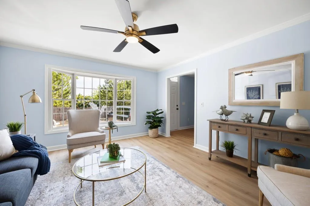 6520 Roswell Road Unit 8, Sandy Springs, Georgia 30328, 2 Bedrooms Bedrooms, ,2 BathroomsBathrooms,Residential,Sold,6520 Roswell Road Unit 8,7407909
