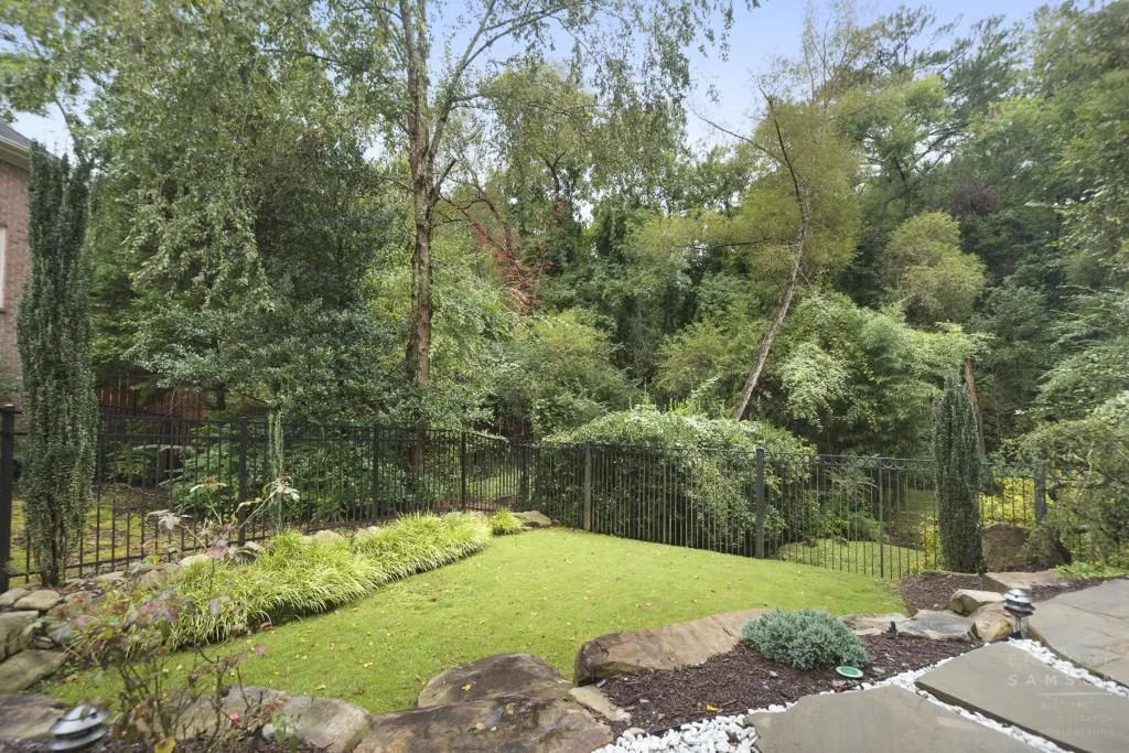 285 Windsor Gate Cove, Atlanta, Georgia 30342, 4 Bedrooms Bedrooms, ,3 BathroomsBathrooms,Residential,Sold,285 Windsor Gate Cove,6838265