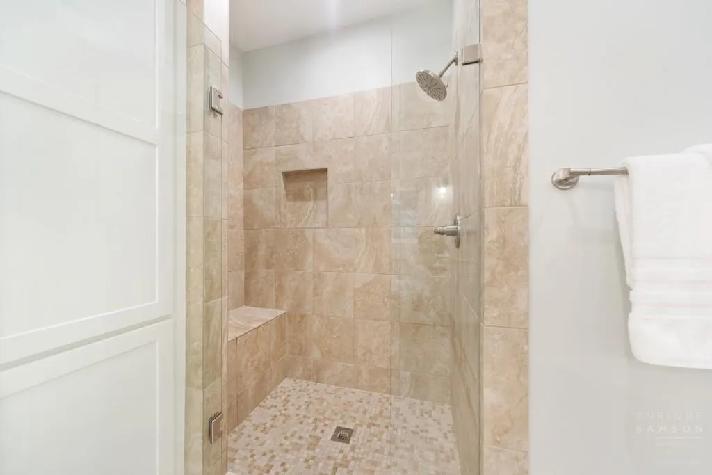 285 Windsor Gate Cove, Atlanta, Georgia 30342, 4 Bedrooms Bedrooms, ,3 BathroomsBathrooms,Residential,Sold,285 Windsor Gate Cove,6838265