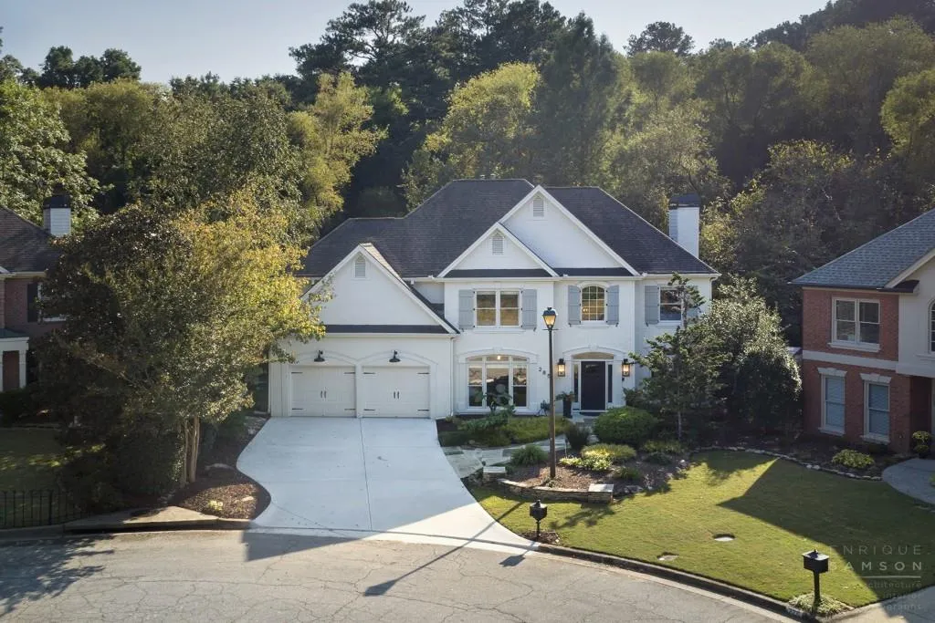 285 Windsor Gate Cove, Atlanta, Georgia 30342, 4 Bedrooms Bedrooms, ,3 BathroomsBathrooms,Residential,Sold,285 Windsor Gate Cove,6838265