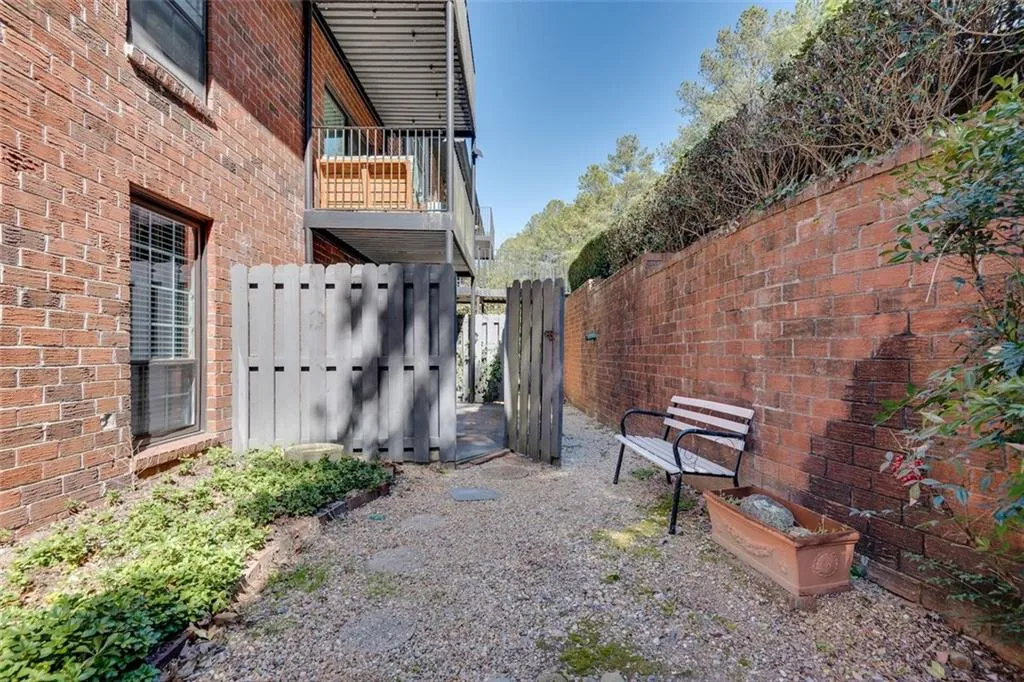 6851 Roswell Road Unit H1, Sandy Springs, Georgia 30328, 2 Bedrooms Bedrooms, ,2 BathroomsBathrooms,Residential,For Sale,6851 Roswell Road Unit H1,7569864 6851 Roswell Road Unit H1, Sandy Springs, Georgia 30328, 2 Bedrooms Bedrooms, ,2 BathroomsBathrooms,Residential,For Sale,6851 Roswell Road Unit H1,7569864