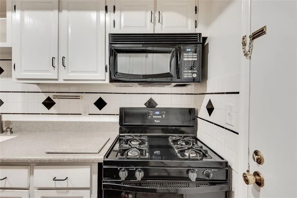 6851 Roswell Road Unit H1, Sandy Springs, Georgia 30328, 2 Bedrooms Bedrooms, ,2 BathroomsBathrooms,Residential,For Sale,6851 Roswell Road Unit H1,7569864 6851 Roswell Road Unit H1, Sandy Springs, Georgia 30328, 2 Bedrooms Bedrooms, ,2 BathroomsBathrooms,Residential,For Sale,6851 Roswell Road Unit H1,7569864