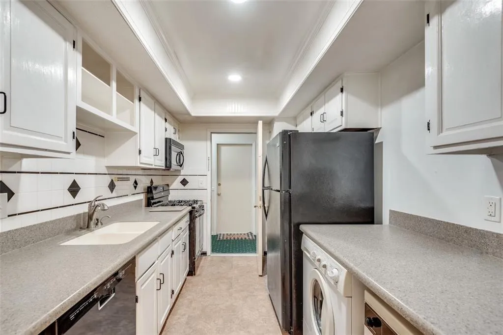 6851 Roswell Road Unit H1, Sandy Springs, Georgia 30328, 2 Bedrooms Bedrooms, ,2 BathroomsBathrooms,Residential,For Sale,6851 Roswell Road Unit H1,7569864 6851 Roswell Road Unit H1, Sandy Springs, Georgia 30328, 2 Bedrooms Bedrooms, ,2 BathroomsBathrooms,Residential,For Sale,6851 Roswell Road Unit H1,7569864